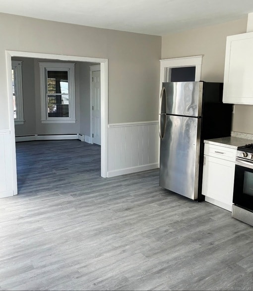 Foto del edificio - 465 Burritt St
