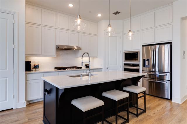 Building Photo - 7932 San Bernard Trl