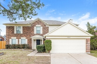 Building Photo - 18162 Holly Green Dr