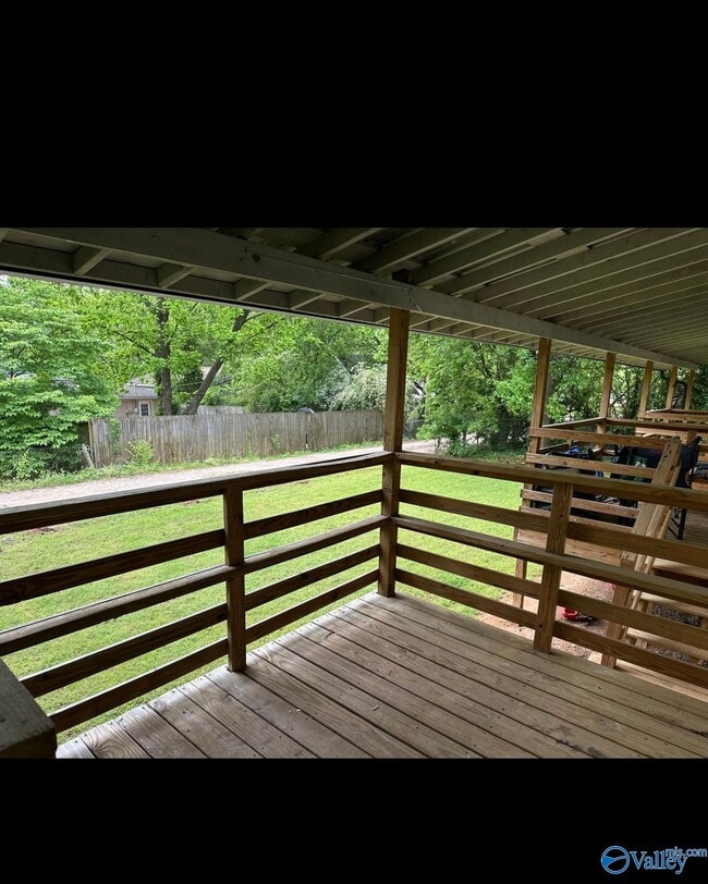 Foto del edificio - 1114 NW Oakwood Ave