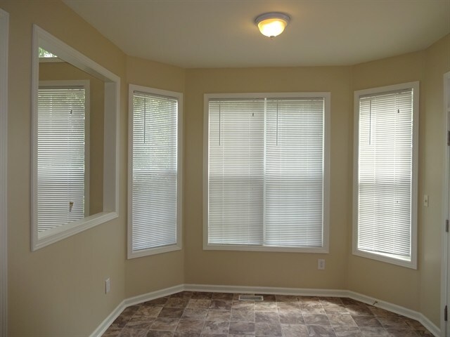 Building Photo - 3222 Thornecreek Drive