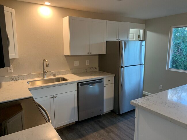 Foto del edificio - 2607 Crystal Springs Rd W
