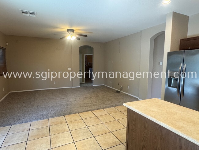 Building Photo - 3511 W Thurman Dr