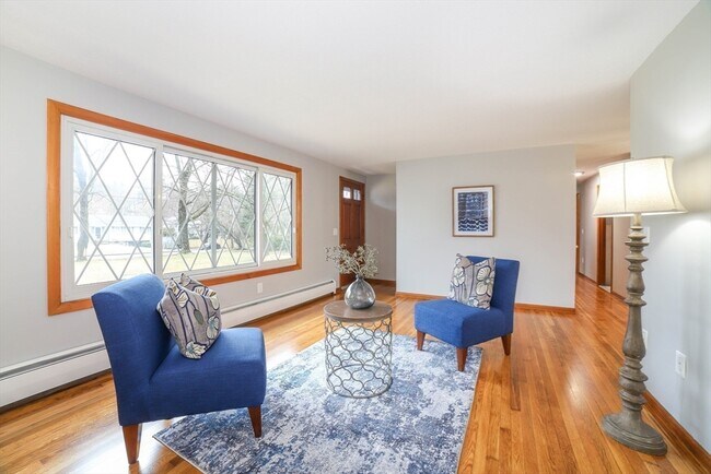 Foto del edificio - 622 Shrewsbury St