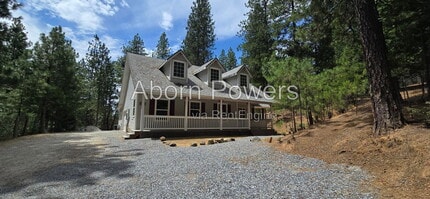 Building Photo - 6271 Red Robin Rd