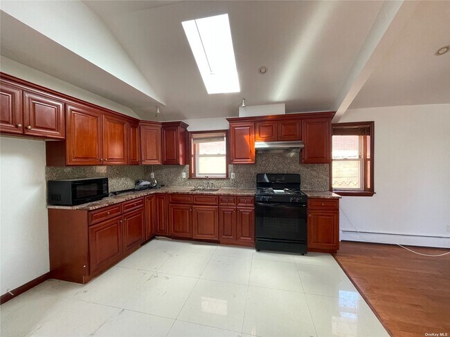 Foto del edificio - 149-44 Delaware Ave