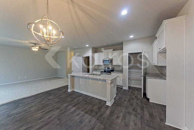 Foto del edificio - 175 Red Birch Ln