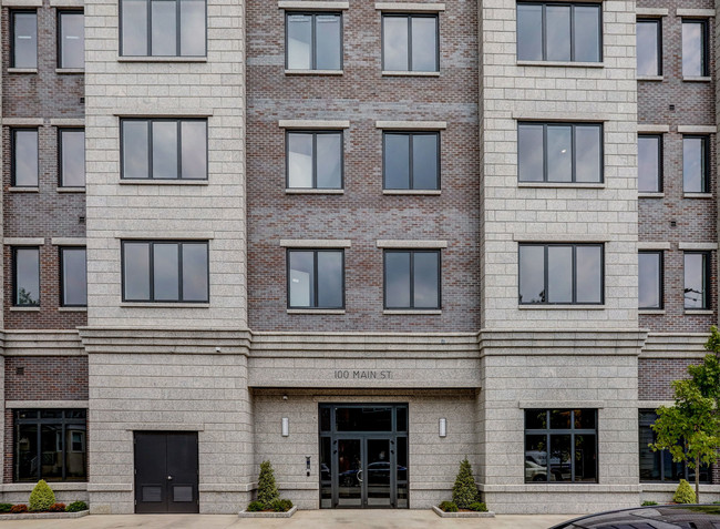 Foto del edificio - Main St Commons