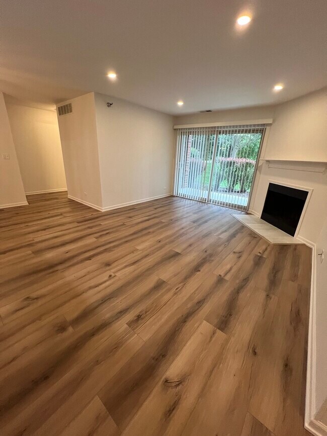 Foto del edificio - 108 Glengarry Dr