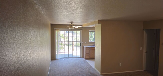 Building Photo - For Rent: 2BR/1BA Townhome in Auburn, CA