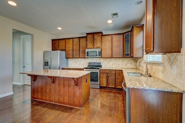 Building Photo - 2024 Middleton Farm Dr