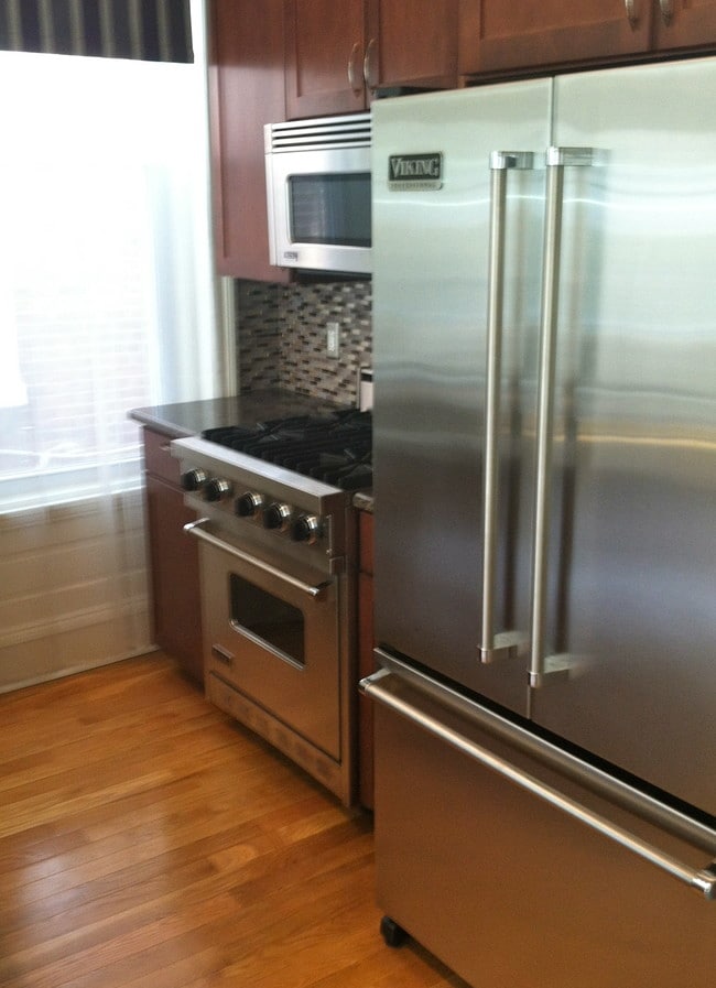 Top-of-the-line appliances - 250 S 23rd St