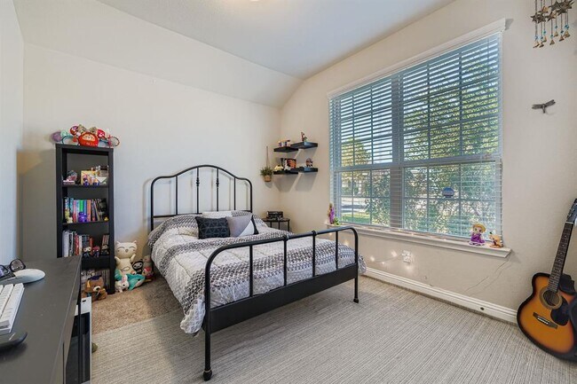 Foto del edificio - 3313 De Torres Cir