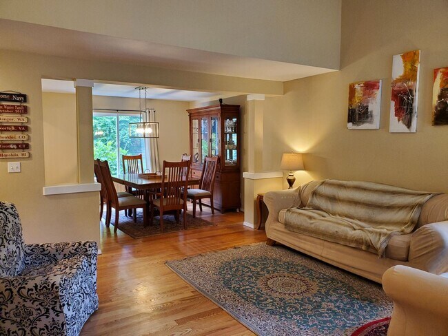 Building Photo - 4 br, 2.5 bath House - 23560 Brixton Place