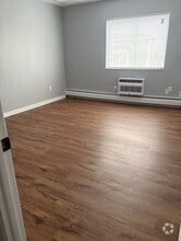 Building Photo - 395 Angell St