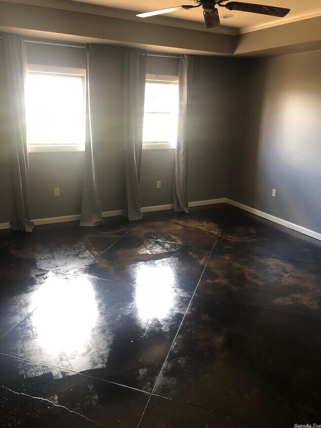 Building Photo - 3800 Ridgepointe Cove