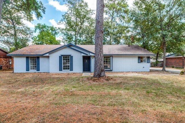 Foto del edificio - 12010 Cottonwood Ln