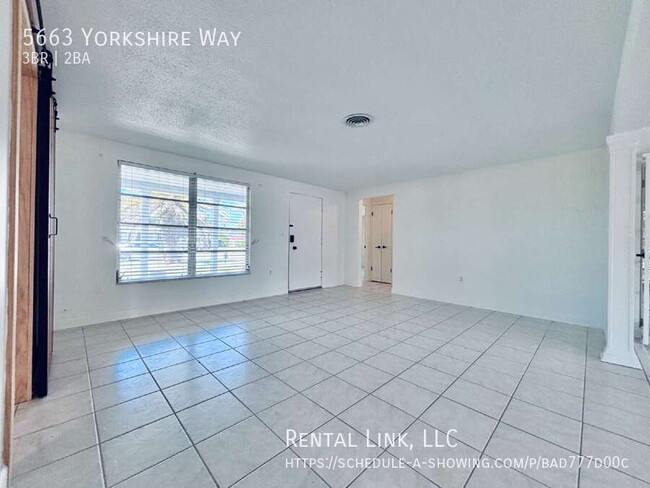 Building Photo - 5663 Yorkshire Way