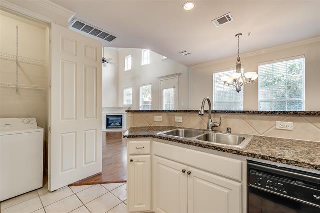 Building Photo - 2619 Corbeau Dr