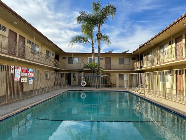 Building Photo - 5519 Laurel Canyon Blvd