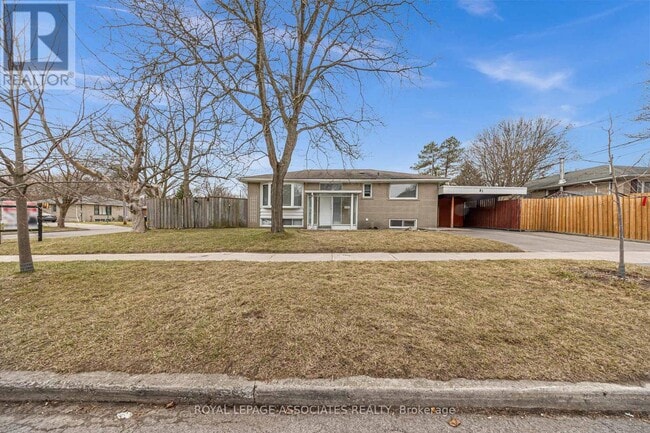 Building Photo - 81 Kencliff Crescent