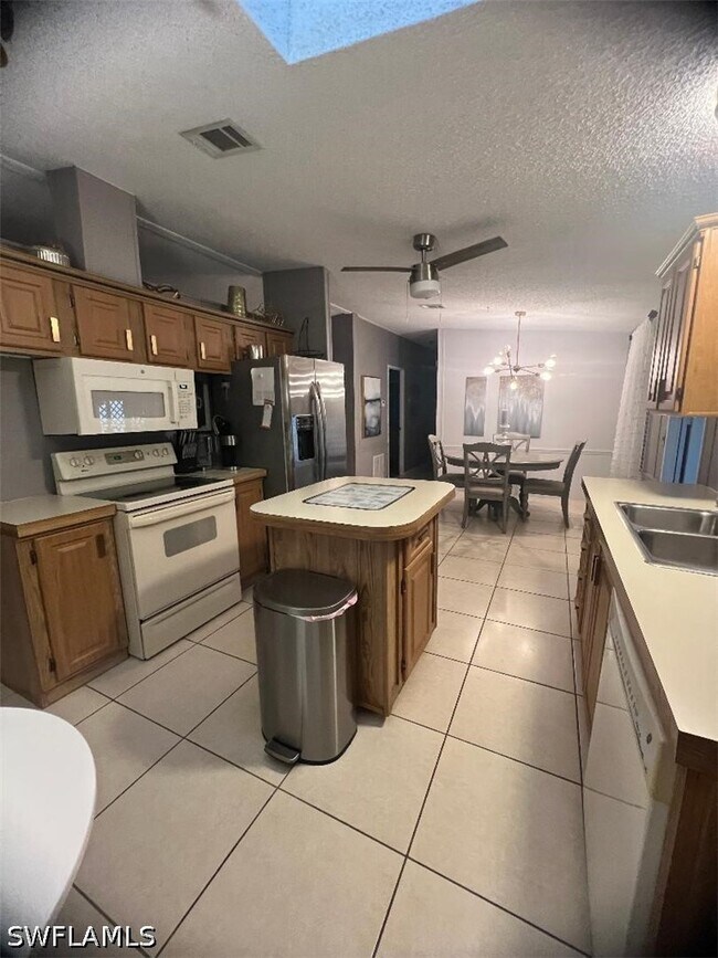 Foto del edificio - 1515 Gulf Coast Dr