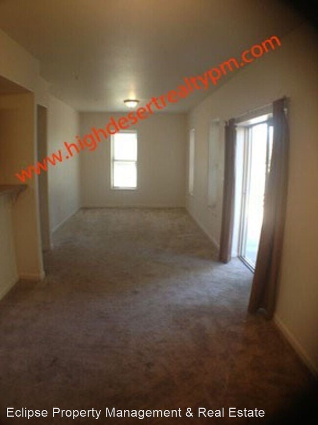 Building Photo - 2 br, 2 bath House - 1202 Walnut Ave #4