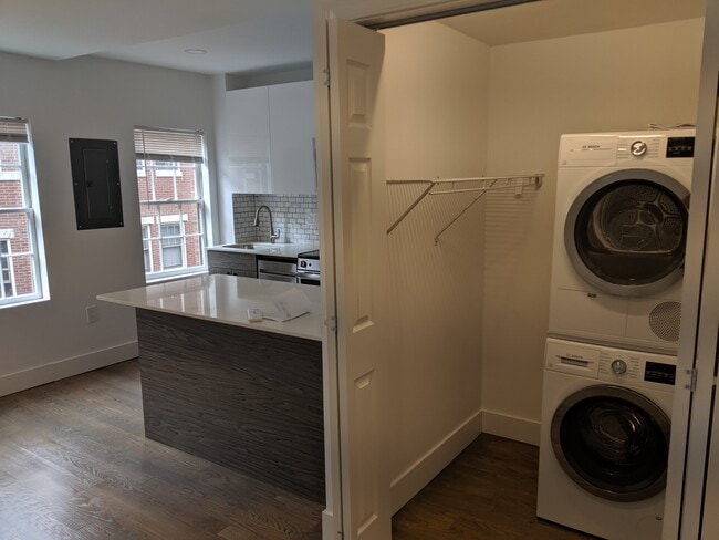 Foto del edificio - 73 Joy St