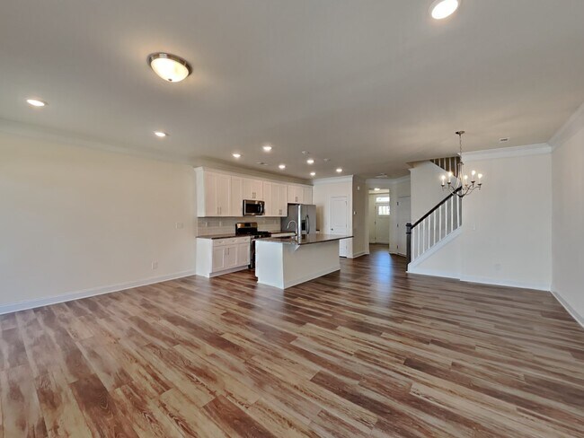 Foto del edificio - 6422 Keeton Ln