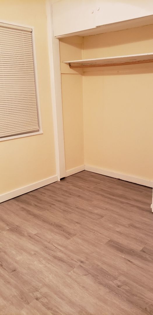 Foto del edificio - 3 BEDROOM 1 FULL BATH HOME & SINGLE CAR GA...