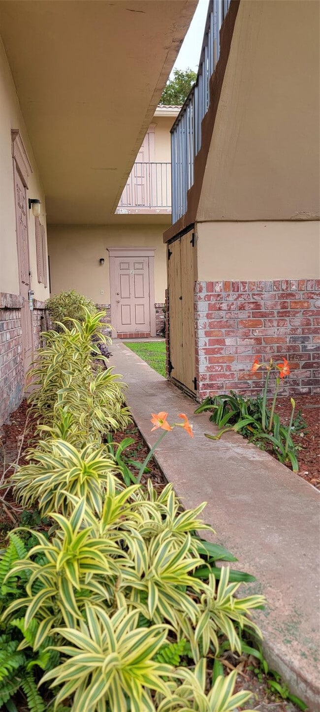 Foto del edificio - 8606 NW 35th St