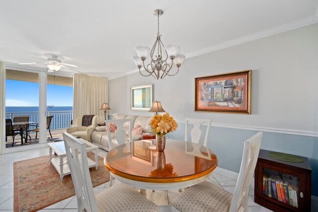 Foto del edificio - 14825C2 Front Beach Rd