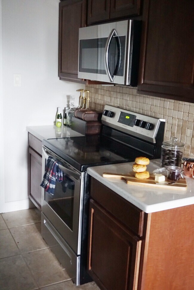 Reserve on Sabine Apartments Brenham, TX