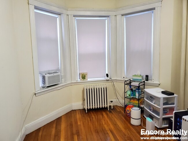 Building Photo - 1203 Boylston St