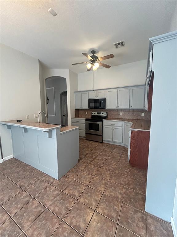 Foto del edificio - 1925 Olde School Rd