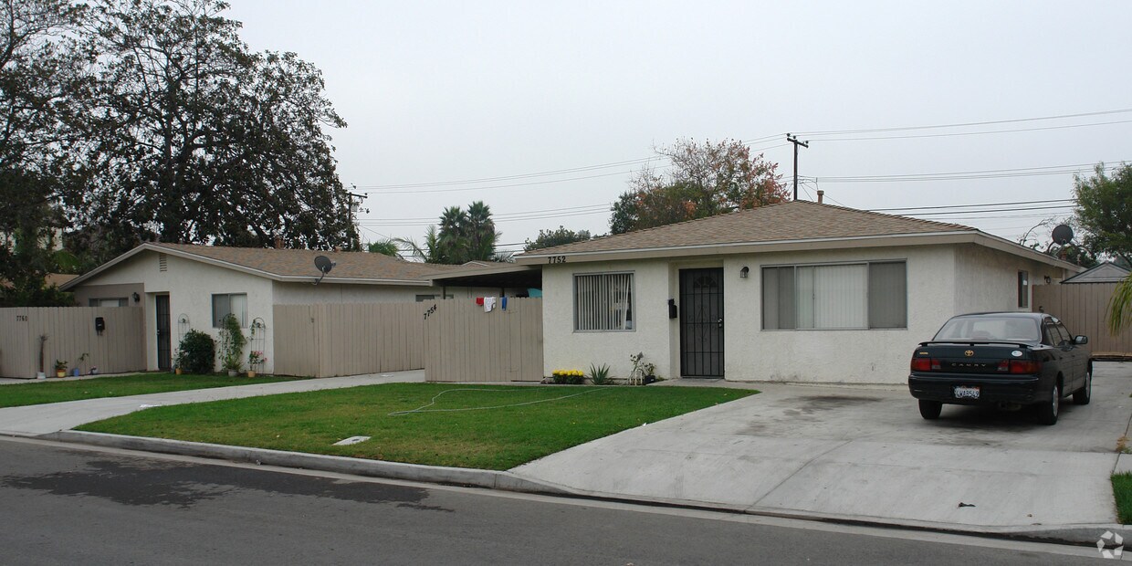 Primary Photo - 7752-7760 12th St