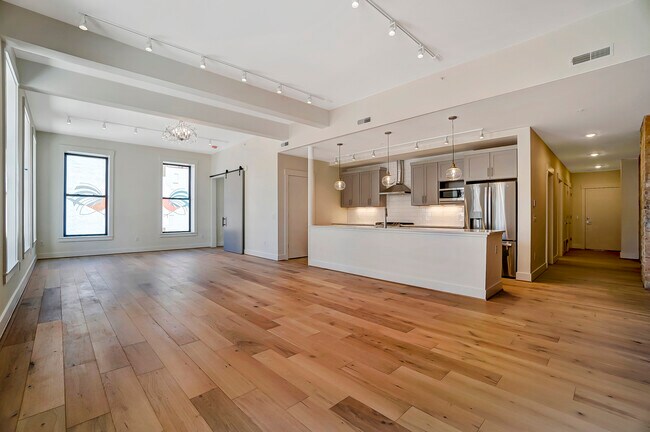 Foto del edificio - 39 E Court St