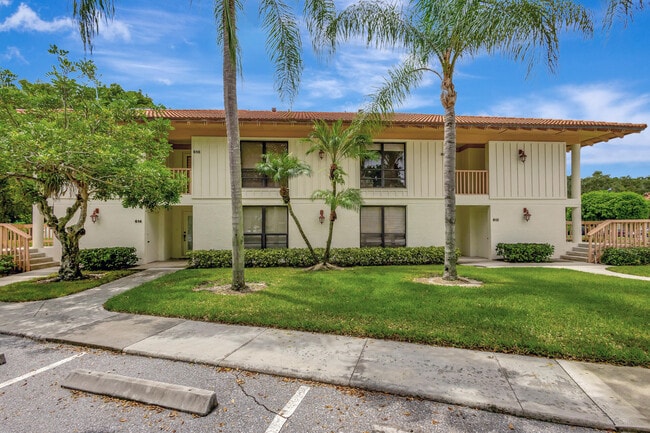 Foto del edificio - 618 Brackenwood Cove