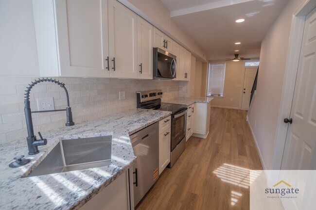 Foto del edificio - 1911 Eastern Ave