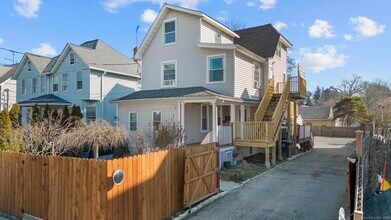 Building Photo - 48 Lockwood Ave