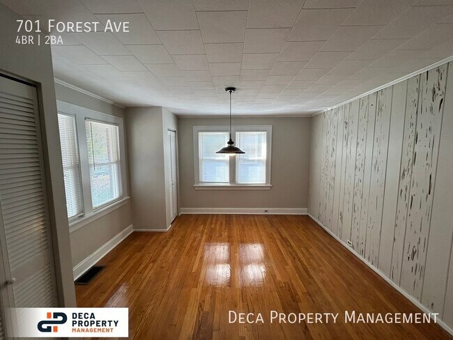 Foto del edificio - 4 Bedroom 2 Bathroom House