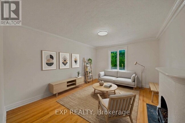 Building Photo - 452 Sunnyside Ave
