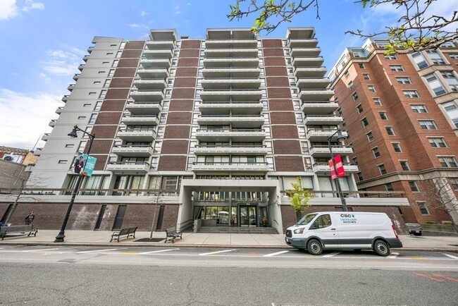 Building Photo - 565 Commonwealth Ave