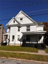 Building Photo - 927 Salina St