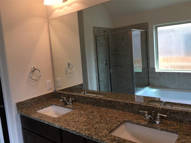 Foto del edificio - 4047 Flowstone Ln