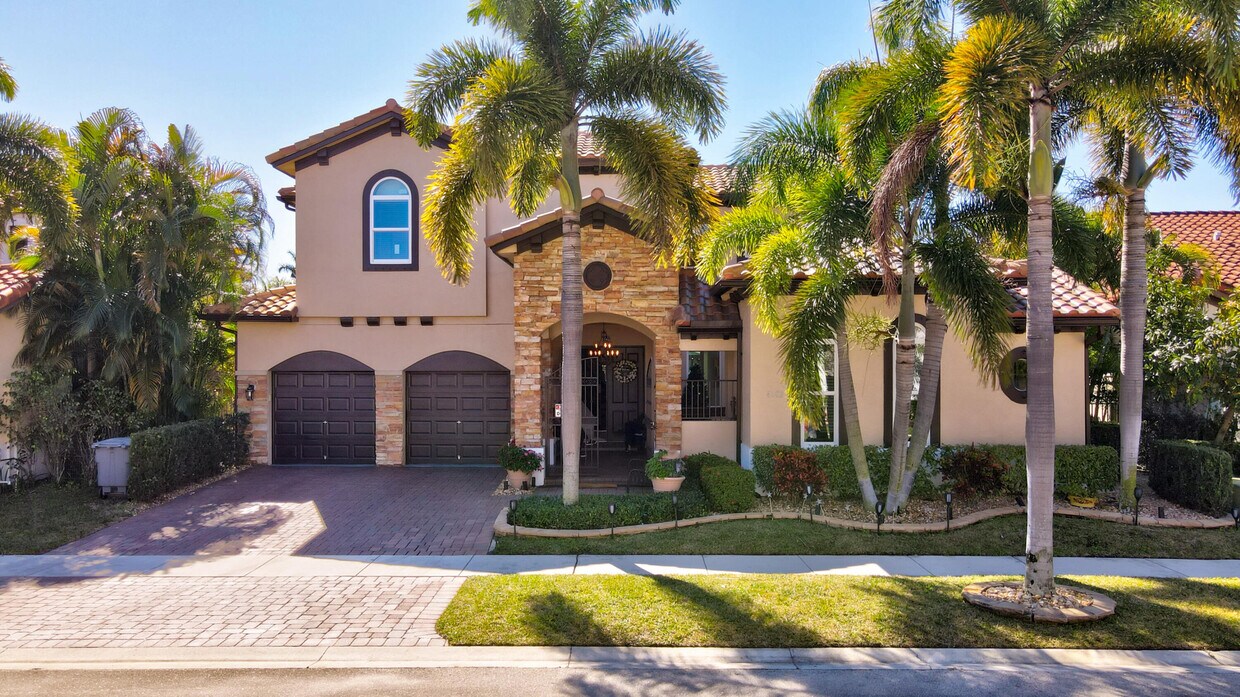 Foto principal - 4102 Artesa Dr