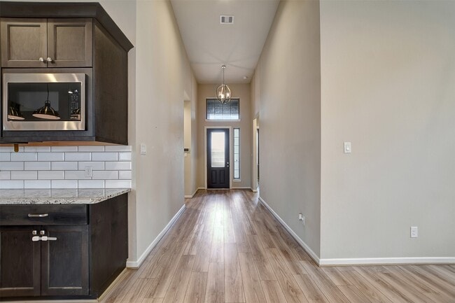 Building Photo - 21131 Melshell Dr