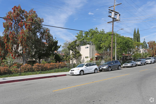 Building Photo - 9015 Owensmouth Ave