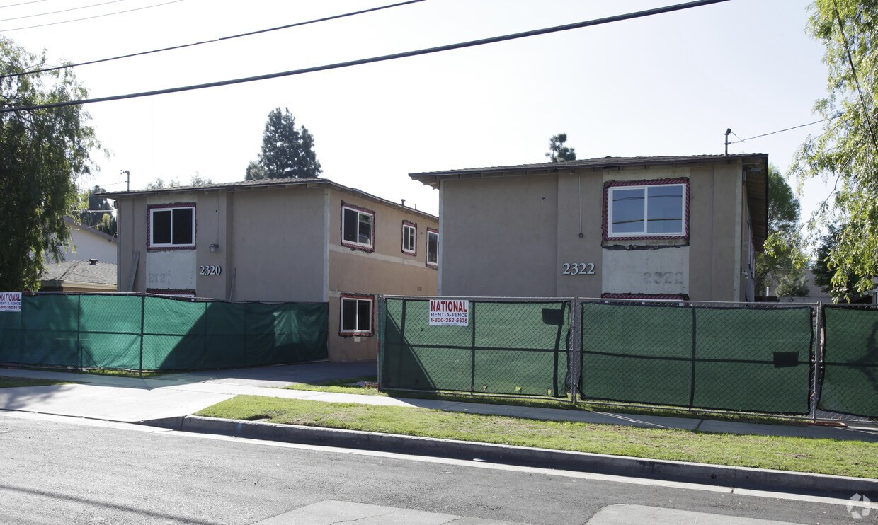 Primary Photo - Evergreen Apartments