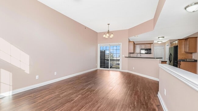 Building Photo - 45605 Graystone Ln